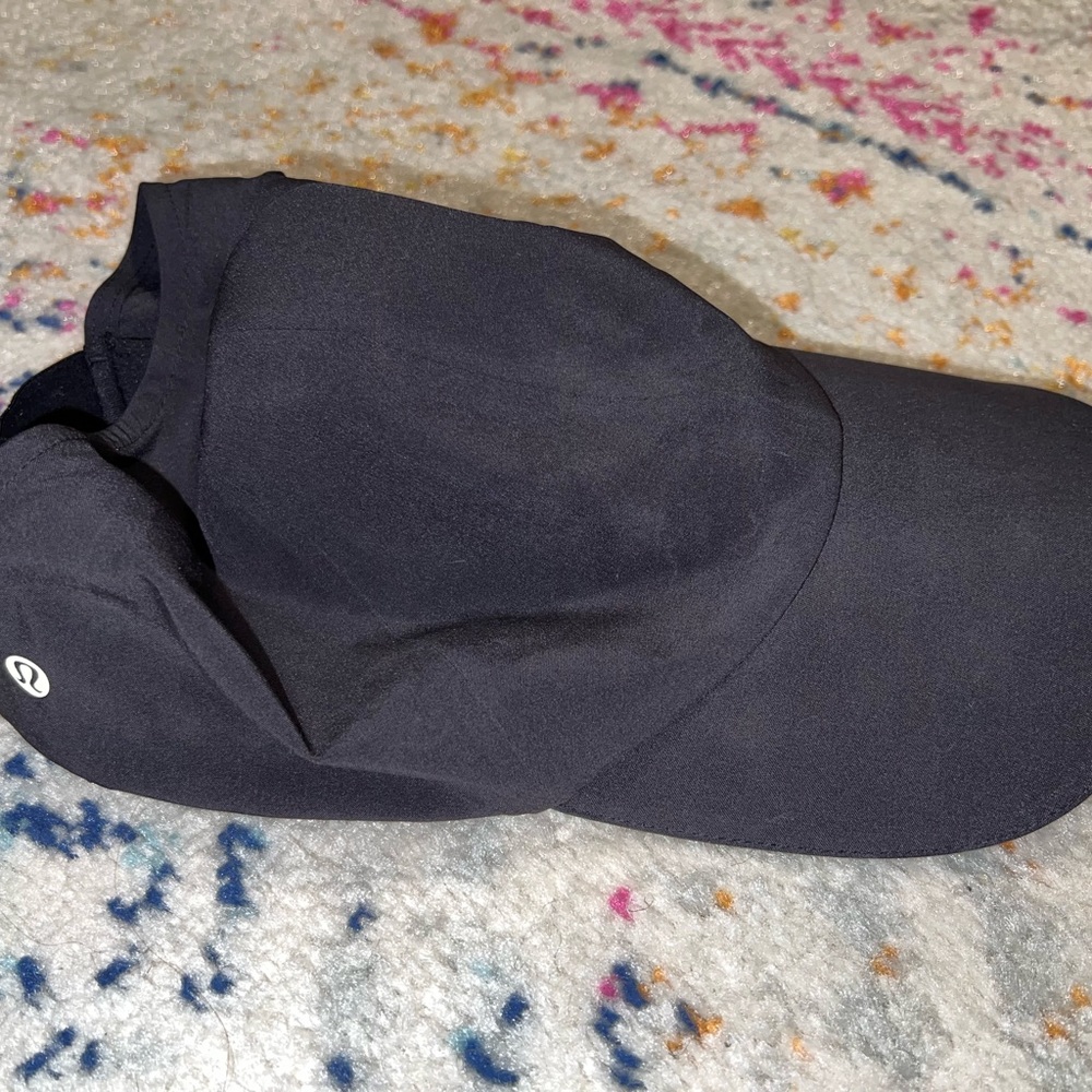 Black Lululemon Ponytail hat